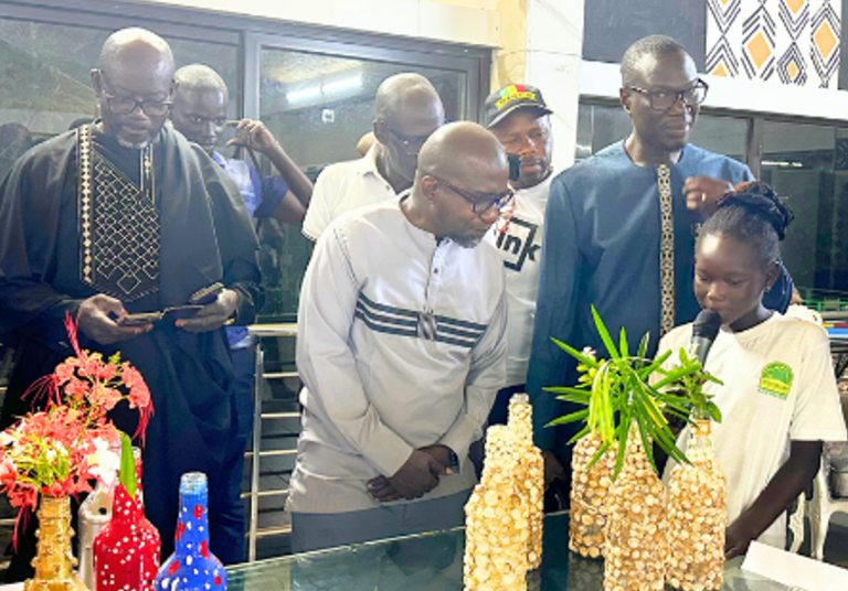 Colonie de vacances : Les enfants à la découverte de Kédougou