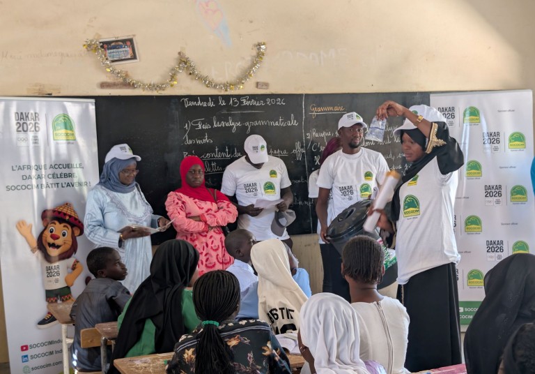 Journée de sensibilisation au recyclage et distribution de poubelles dans les écoles de Bargny