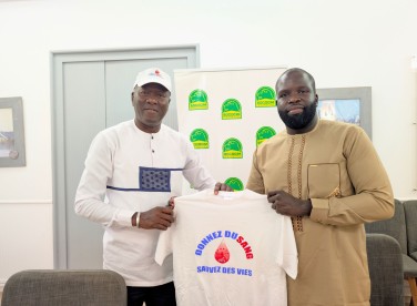 Don de sang : Convention entre le CNTS et SOCOCIM